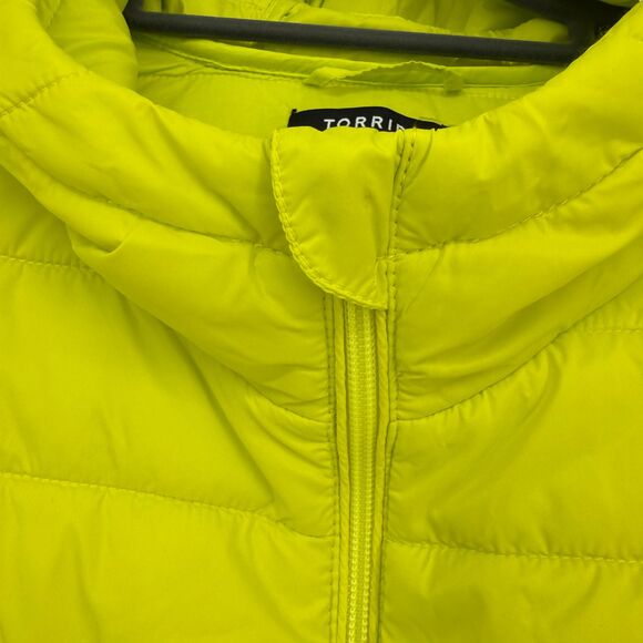 Torrid Packable Puffer Vest 4X 26 Yellow Hooded Full Zip Pockets Lightweight NWT - Picture 8 of 14
